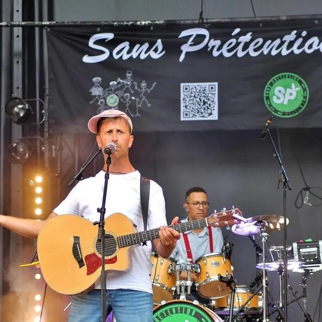 photo fidèles à leur réputation, les membres de sans prétention ont assuré le spectacle sur la grande scène.  ©  ouest-france