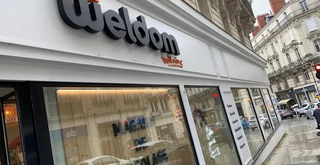 photo  un magasin weldom est installé dans le centre-ville d’angers.  &copy;  archives co 