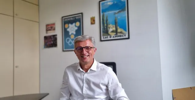 photo  karl lerevenu quitte la tête du lycée jeanne d’arc d’argentan pour exercer bientôt à saint-nazaire.  &copy;  ouest-france 