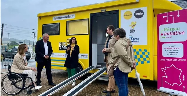 photo  le bus de l’entrepreneuriat sillonne les pays de la loire, une nouveauté pour la région.  &copy;  le maine libre 