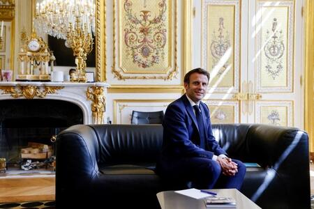 photo Le président français Emmanuel Macron dans son bureau à l’Élysée, le 19 mai 2022. LUDOVIC MARIN / AFP 