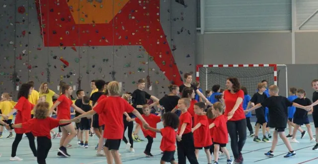 photo  les élèves ont proposé plusieurs démonstrations sportives au public.  &copy;  sandrine portier 