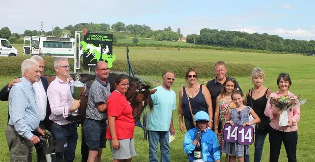 photo  le gagnant du grand prix de la ferté-bernard.  &copy;  le maine libre 