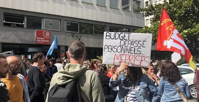 photo  angers, jeudi 4 juillet 2024. plus de 200 agents de la caisse des dépôts ont débrayé contre un plan de non-renouvellement des contrats contrat.  &copy;  co - chloé bossard 