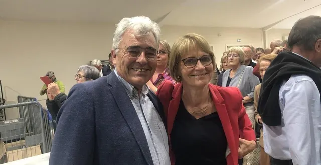 photo  véronique louwagie est réélue dans la deuxième circonscription de l’orne, ce dimanche 7 juillet 2024, avec 54,43 % des voix. ici, aux côtés de philippe van hoorne, maire de l’aigle.  &copy;  ouest-france 