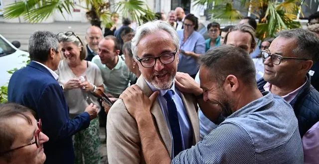 photo  réélu député de la 3e circonscription de la sarthe, dimanche 7 juillet 2024, éric martineau (modem/ensemble !) a fêté sa victoire au qg du camp présidentiel.  &copy;  vincent michel / ouest-france 