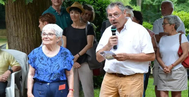 photo  jacqueline perron, à l’origine du festival d’arts plastiques, au côté de michel leroy.  &copy;  archives ouest-france 