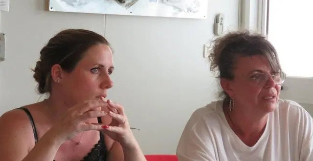 photo  karène thebault, présidente et christelle ropert caniaux, trésorière de l’accla.  &copy;  le maine libre 