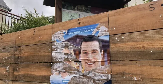 photo  après le second tour des élections législatives, les espoirs des électeurs rn se sont effrités… à l’exemple de cette affiche à évaillé.  &copy;  photo le maine libre 