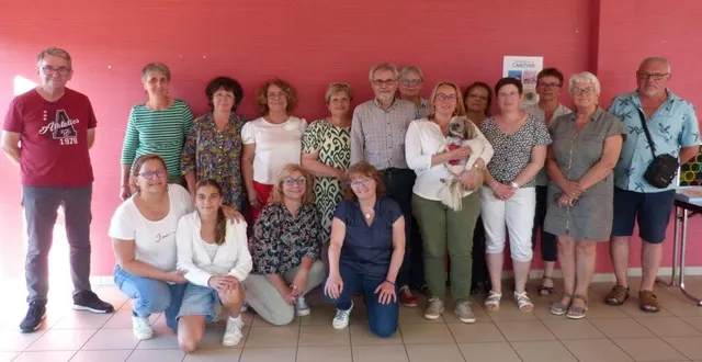 photo  les adhérents à l’issue de l’assemblée générale.  &copy;  le maine libre 