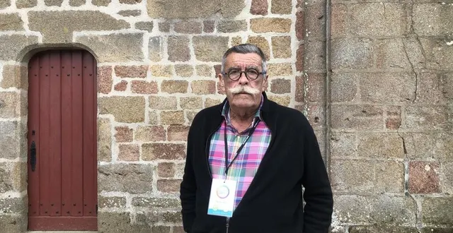 photo  bernard blondeel est greeter, à la ferté-macé (orne).  &copy;  ouest-france 