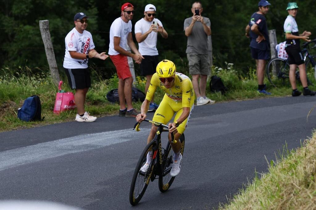 Tour de France. Le classement général des coureurs et des équipes après