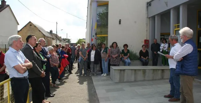 photo  pierre etcheberry a relaté les différences périodes où il était enseignant puis directeur de l’école élisabeth-et-robert-badinter.  &copy;  le maine libre 