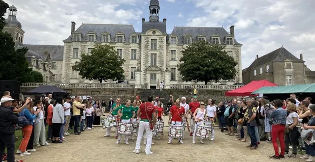 photo  plusieurs animations ont animé la fête populaire.  &copy;  co 