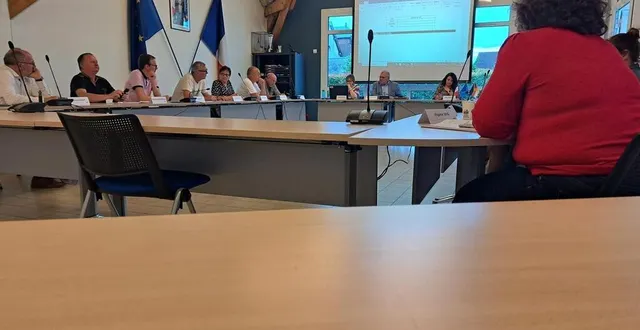 photo  mardi 9 juillet 2024, le conseil municipal de spay a voté un règlement pour la maison des associations.  &copy;  ouest-france 