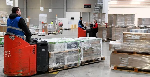 photo  saint-léger-de-linières, le 17 mai 2019. la plateforme gxo approvisionne une vingtaine de magasins leroy merlin.  &copy;  archives co - josselin clair 