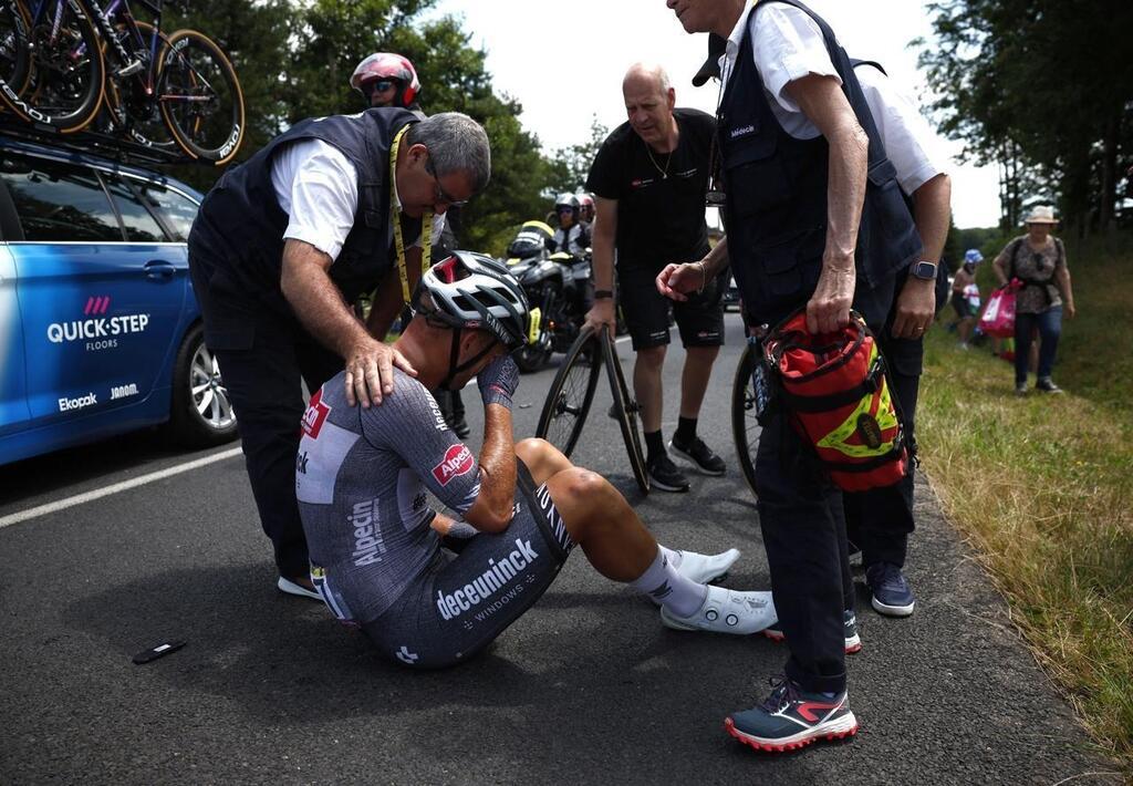 Tour de France. Trois coureurs terminent la 12e étape hors délai et