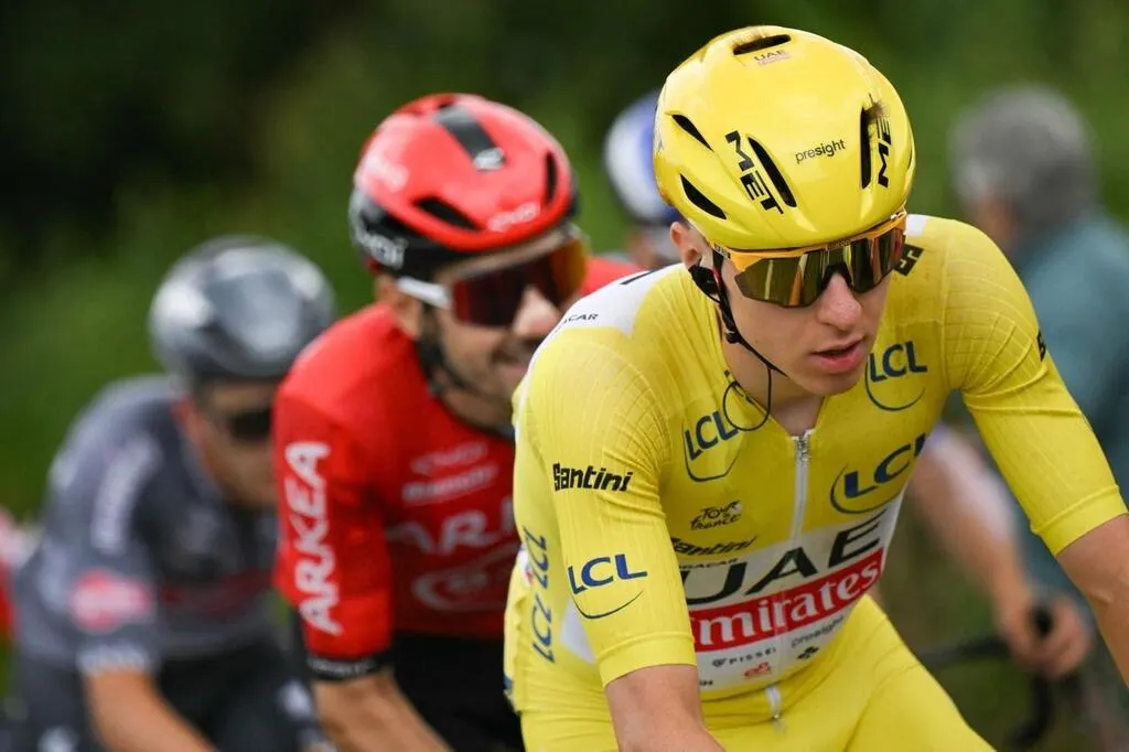 Tour De France SOLIDO 1/18 CYCLISTE WINNER 2022 MAILLOT JAUNE