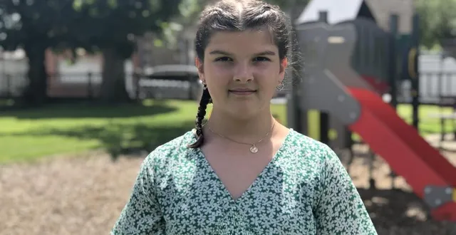 photo  alice-lucile chevalier, 11 ans, a écrit une lettre au maire de briouze (orne), pour demander la construction d’une nouvelle aire de jeux.  &copy;  photo : ouest-france 