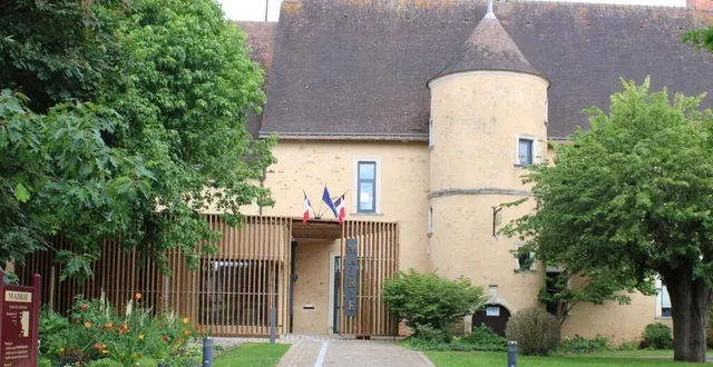 photo  mairie de laigné. pour tout renseignement : mairie@laigne-en-belin.fr  &copy;  ouest-france 