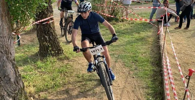 photo  les 24 heures vtt étaient organisées par le vélo club belinois.  &copy;  le maine libre 