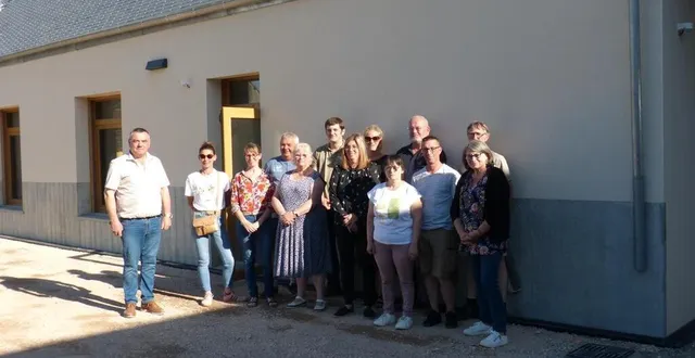 photo  le maire patrick gosnet a organisé la visite des nouveaux locaux qui seront opérationnels dès septembre prochain.  &copy;  le maine libre 