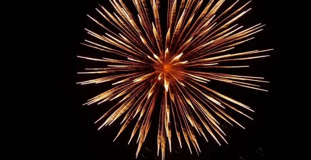 photo  près de 70 feux d’artifice seront tirés, en sarthe, pour le week-end de la fête nationale.  &copy;  archives ouest-france 