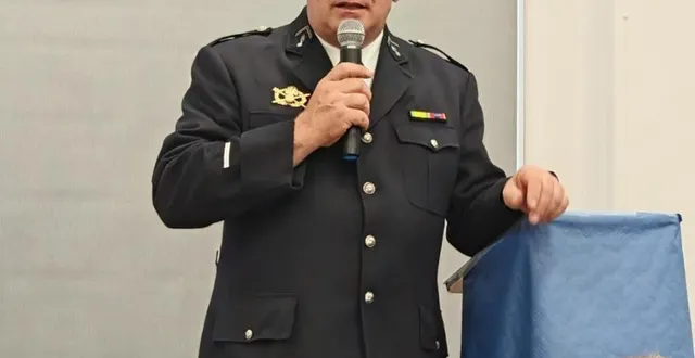 photo  l’adjudant-chef olivier peltier a été mis à l’honneur lors d’une cérémonie organisée à la salle des fêtes de mamers.  &copy;  le maine libre 