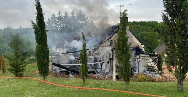 photo  l’incendie a ravagé une partie de la maison.  &copy;  le maine libre 