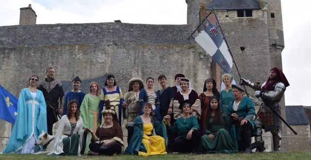 photo  les danseurs de l’association scénies en 2 monts (s2m) viendront présenter des danses médiévales et de l’époque renaissance.  &copy;  s2m 