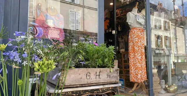 photo  la devanture du magasin olaf & gustave, dans la rue gambetta au mans (sarthe), dans lequel on peut retrouver des fleurs, mais également des vêtements.  &copy;  ouest-france 