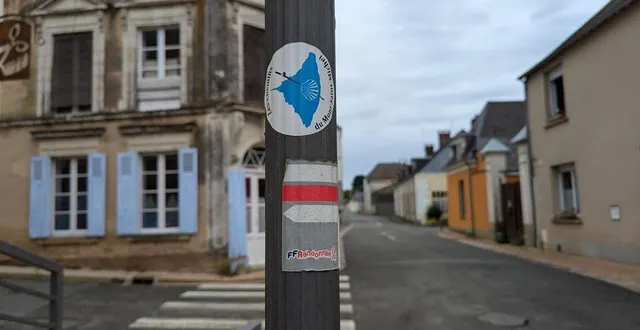 photo  la commune de marigné-laillé (sarthe) est traversée par une double destination.  &copy;  ouest-france 