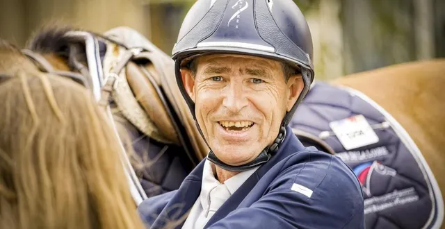 photo  le sarthois franck bougeant et son cheval danaos du theillet sont les nouveaux champions de france du concours complet en catégorie amateur 2 senior.  &copy;  dominique breugnot 