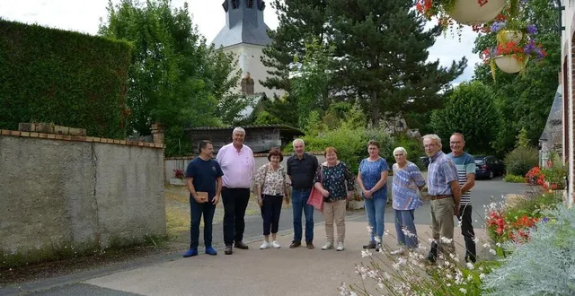 photo  cogners réussit à garder ses quatre fleurs depuis 2001.  &copy;  ouest-france 