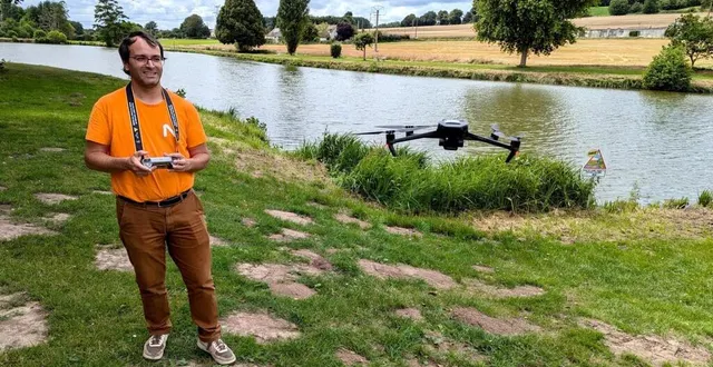 photo  jean-pascal louvancourt a piloté son drone au-dessus du plan d’eau de la commune.  &copy;  ouest-france 
