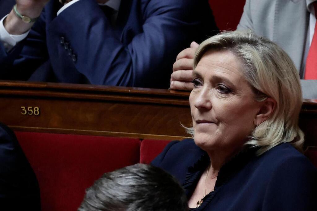 Marine Le Pen estime que l’Assemblée nationale est devenue une « zone ...