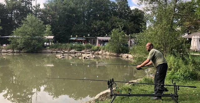 photo  chaque pêcheur est autorisé à avoir jusqu’à trois cannes à pêche.  &copy;  ouest-france 