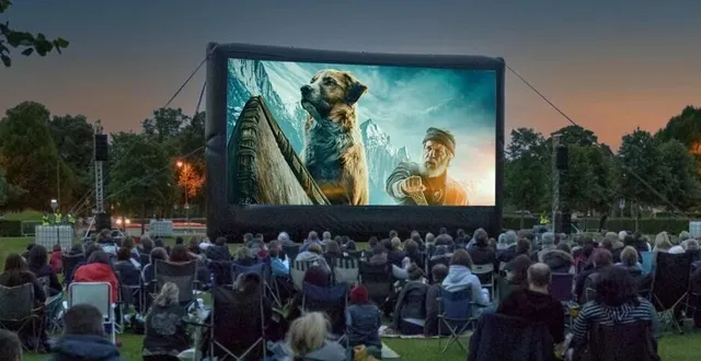 photo  les séances de cinéma en plein air se multiplient en sarthe.  &copy;  image d’illustration 