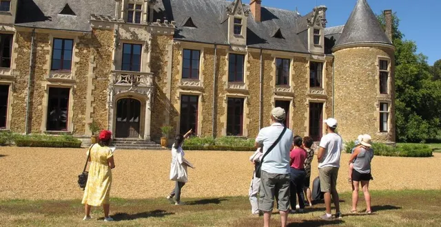 photo  une promenade à la découverte d’architecture remarquable.  &copy;  ouest-france 