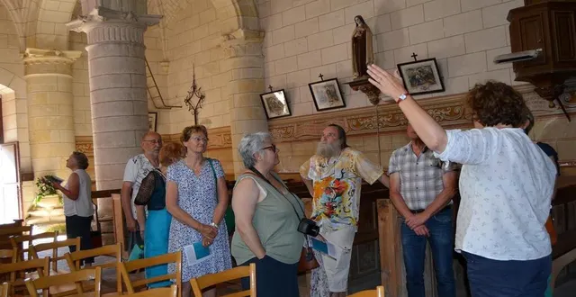 photo  visite de l’église saint-blaise, patron des maçons et des tailleurs de pierre.  &copy;  ouest-france 