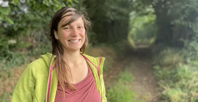 photo  perrine prével, 41 ans, est technicienne à bois bocage énergie, à chanu (orne). son essence préférée ? l’orme.  &copy;  ouest-france 
