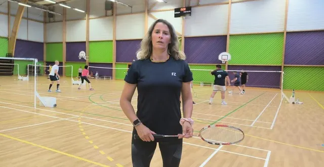 photo  corinne renoir porte les couleurs du club de badminton de la bayard argentan depuis plus de trente-cinq ans.  &copy;  ouest-france 