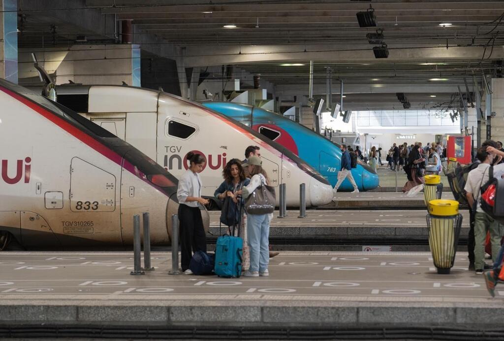 Le trafic des TGV fortement perturbé à la gare Montparnasse à cause d