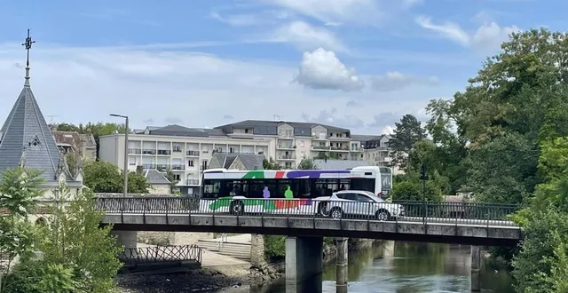 photo  c’est le moment de prendre sa carte de bus pour la rentrée prochaine.  &copy;  archives ouest-france 