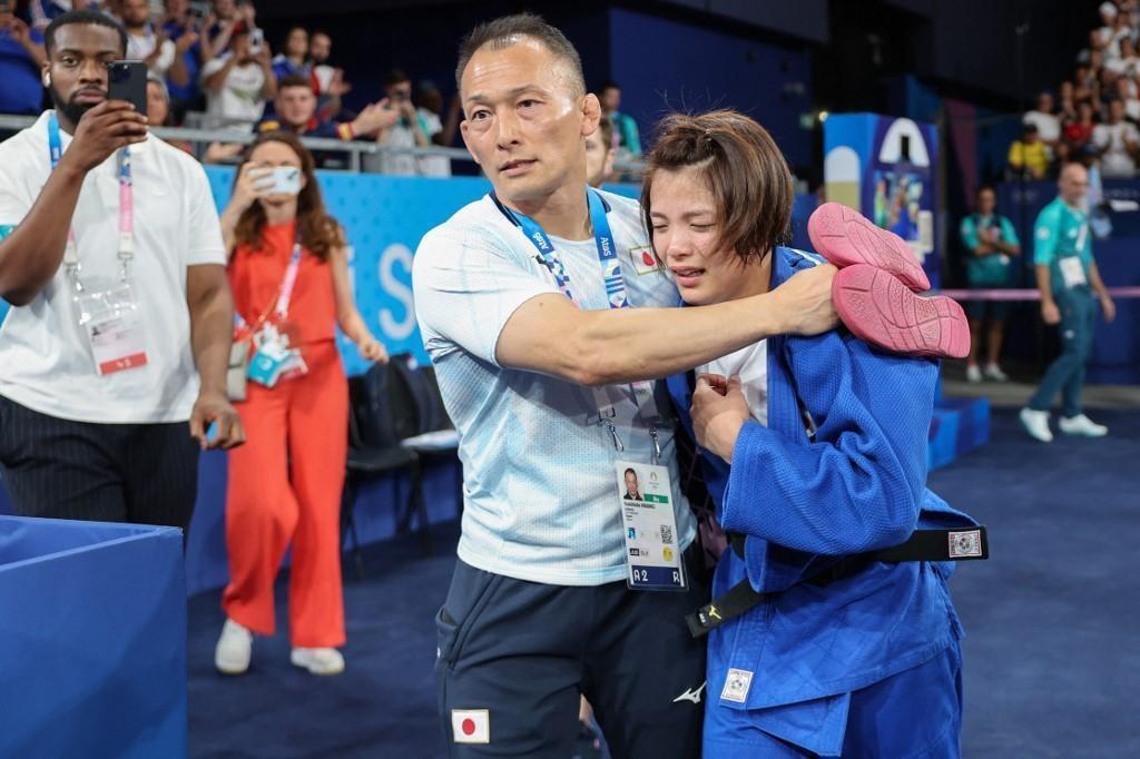 VIDÉO. JO 2024 les larmes de détresse de la championne en titre Uta