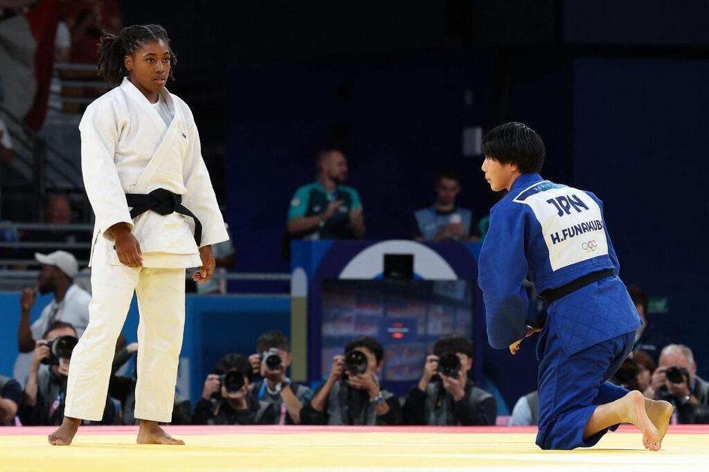 VIDÉO. JO 2024 Judo SarahLéonie Cysique, expéditive, se qualifie