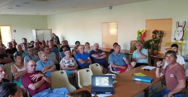 photo  stéphane martin annonce le programme du comice agricole lors d’une réunion publique.  &copy;  le maine libre 