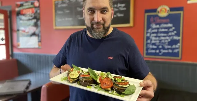 photo  arnaud barthomeuf présente son tian niçois.  &copy;  ouest-france 