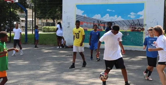 photo  des jeunes au quartier montreux de sablé-sur-sarthe en juillet 2023, lors d’une précédente animation avec la mission locale.  &copy;  archives ouest-france 