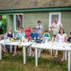 photo  les familles d’isabelle et christophe, frère et sœur, ont passé deux semaines au camping de la chabotière à luché-pringé (sarthe). 